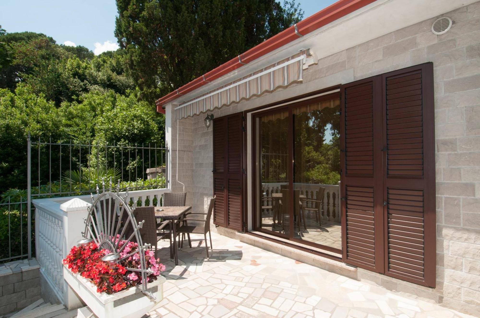 Apartments Villa Salona Opatija Room photo